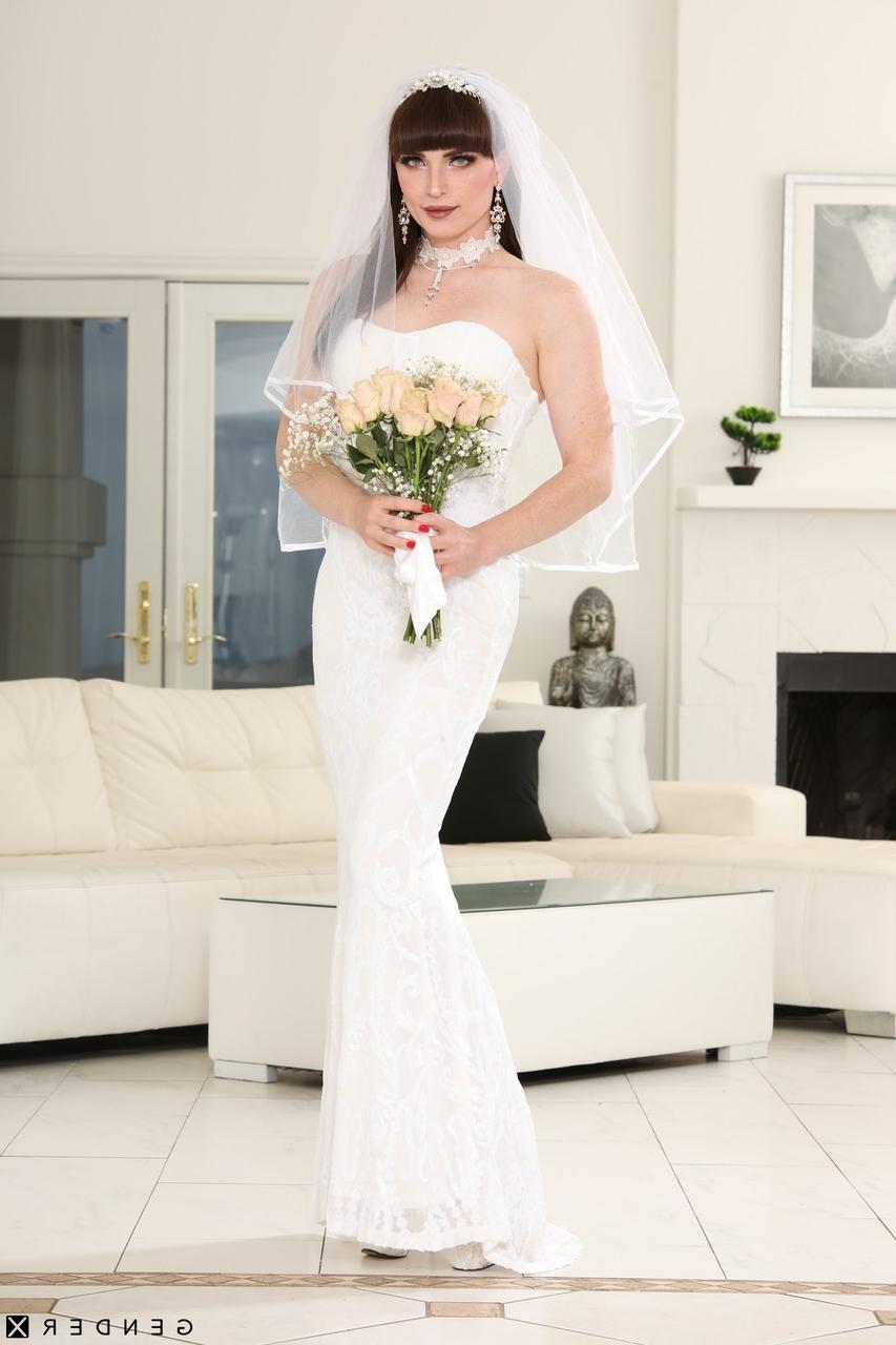 20P Noiva travesti Natalie Mars sendo fodida pelo novo marido