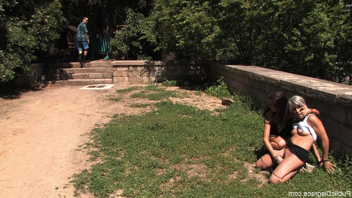 20P Public Disgrace Leyla Black, Oliver