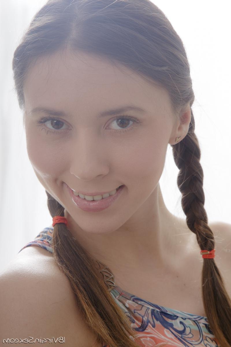 16P Young looking girl with a tight butt looses her virginity to masseur