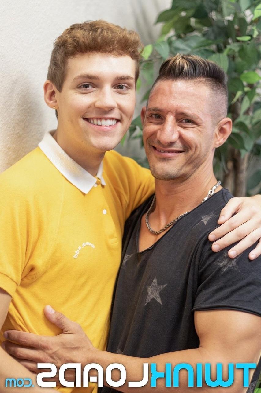 15P Le bodybuilder gay mature Jax Thirio se fait analyser par le minet Jack Bailey