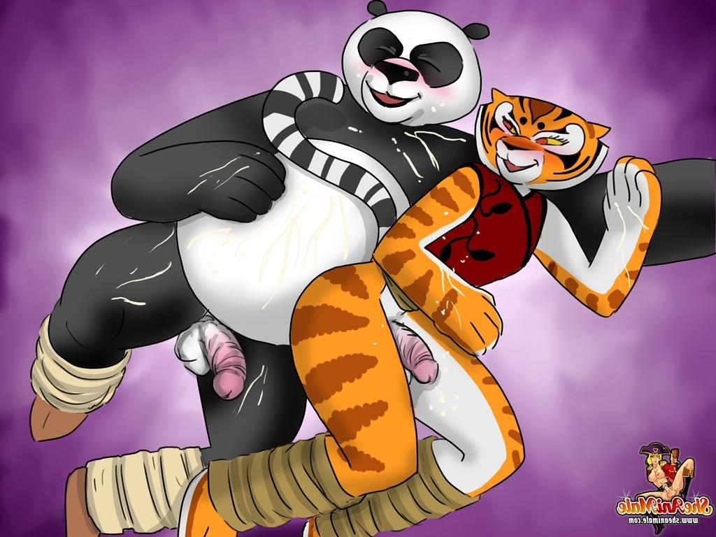 12P La transexuelle de dessin animé Kinky Kung Fu Panda enfonce sa trique dans l'anus serré de Tigresse