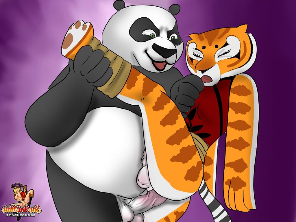 12P La transexuelle de dessin animé Kinky Kung Fu Panda enfonce sa trique dans l'anus serré de Tigresse