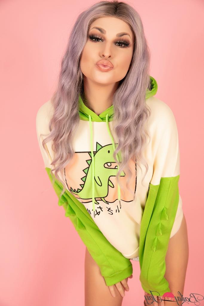 16P TS Bailey Jay performed by Bailey Jay XXX Images