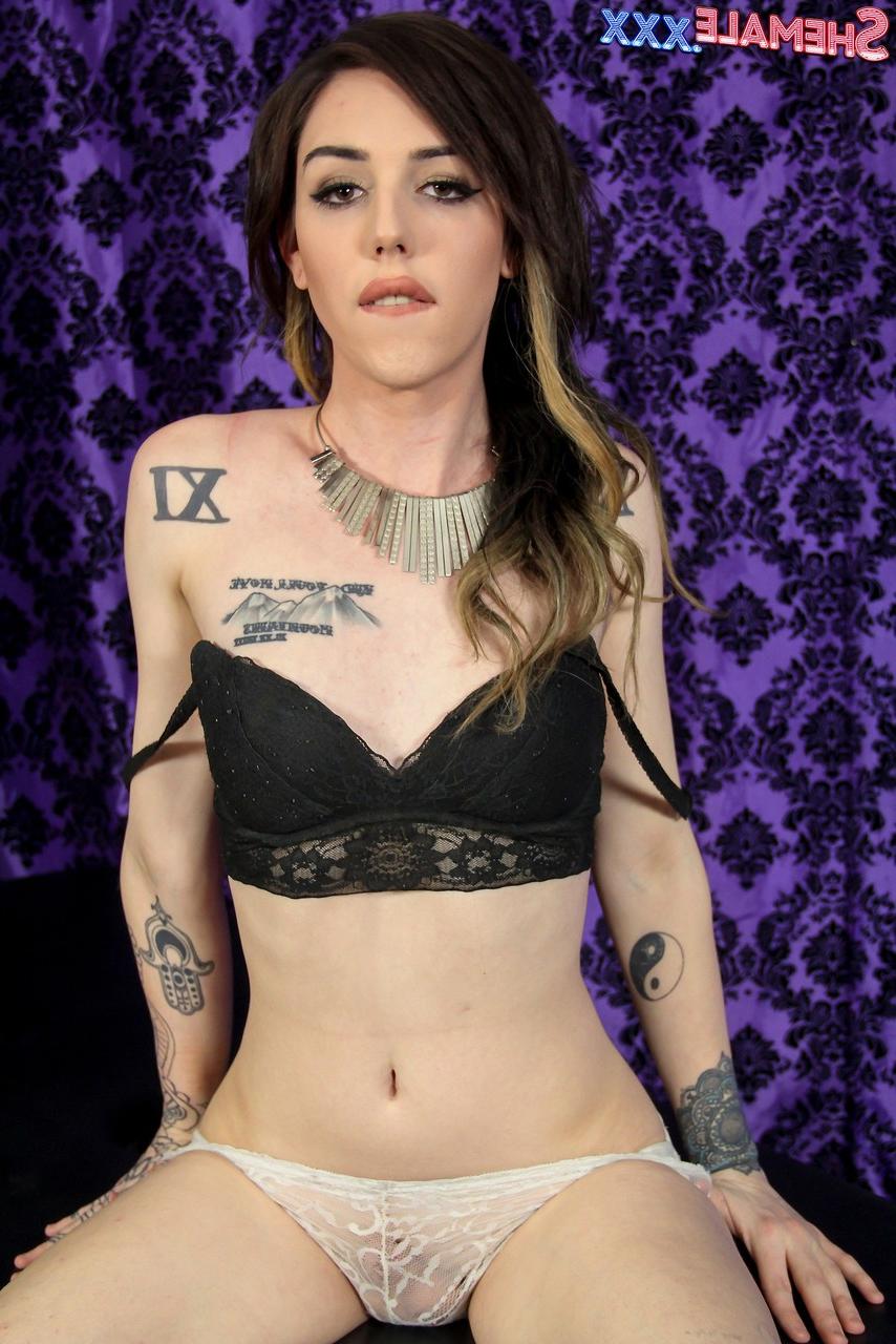 16P TGirls XXX Annabelle Lane