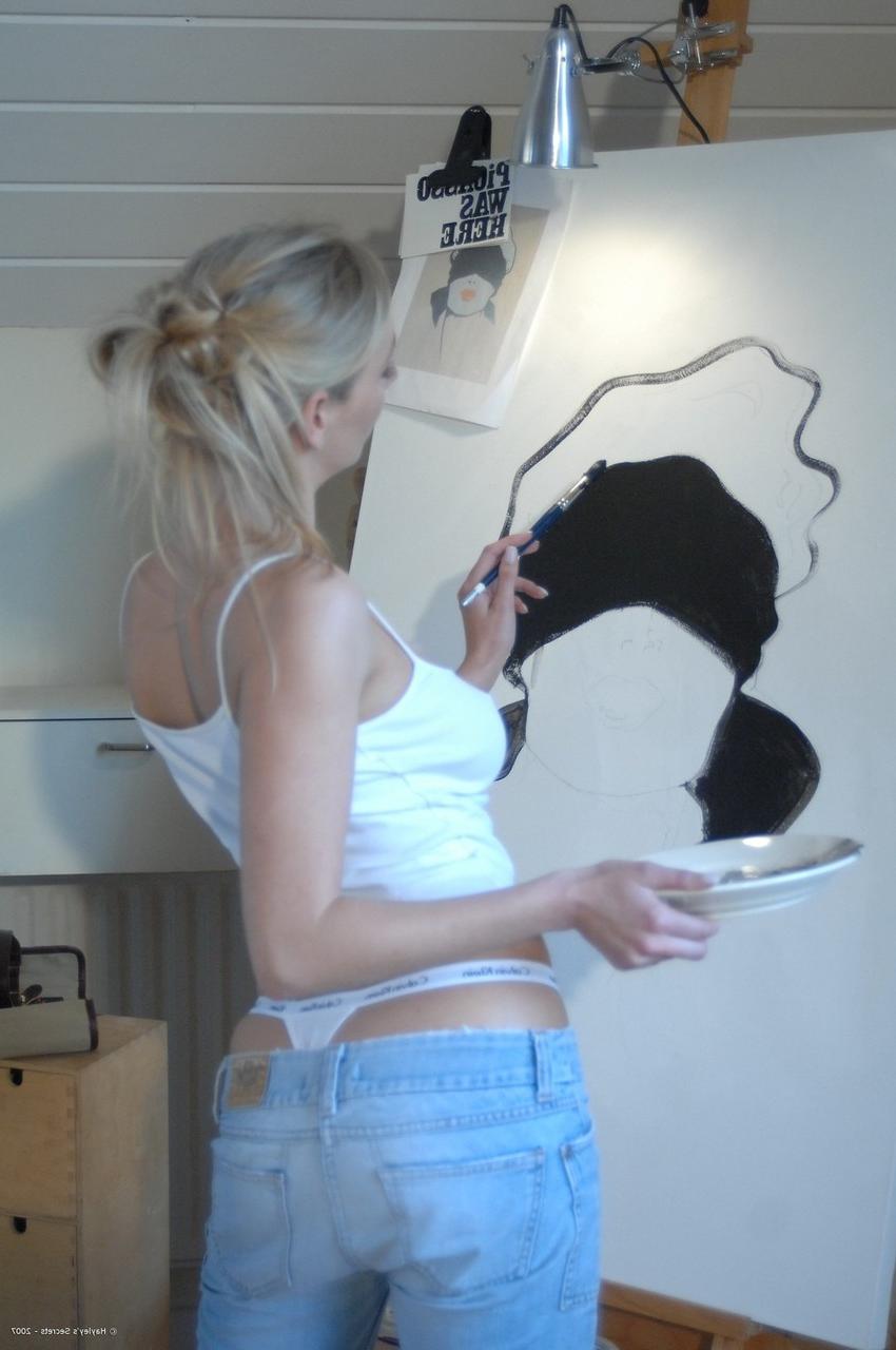 12P Blonde MILF Hayley Marie Coppin unveils her great tits while painting