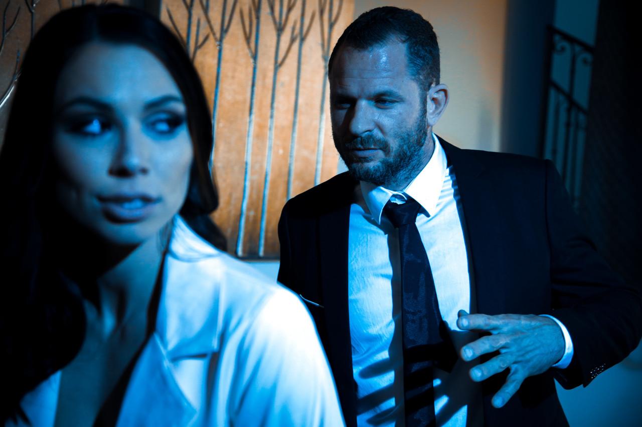 20P Zona de juegos digital Aidra Fox, Scott Nails