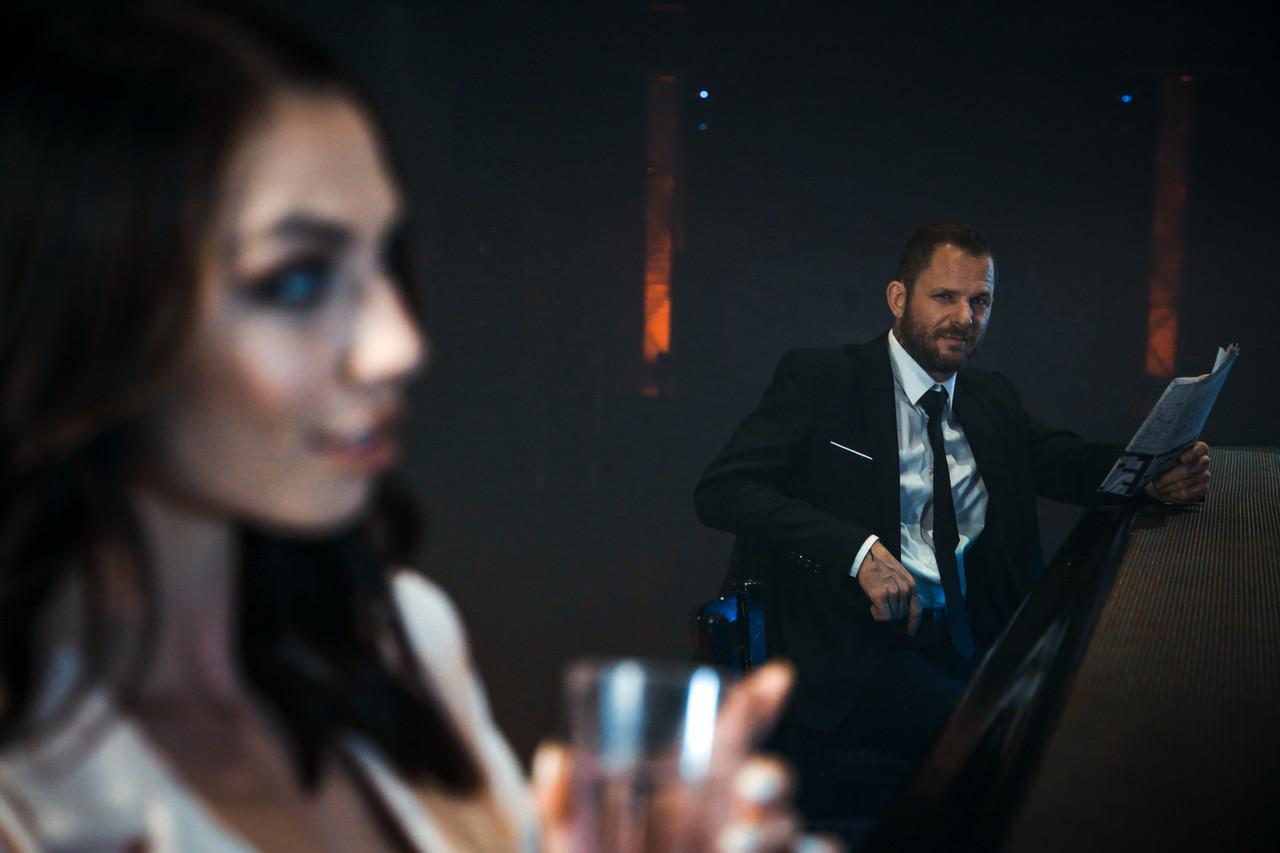 20P Zona de juegos digital Aidra Fox, Scott Nails