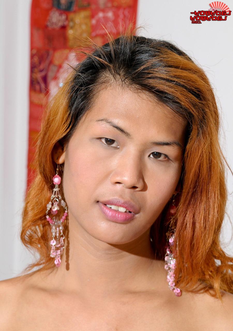 16P Asiatisches TGirl KEI