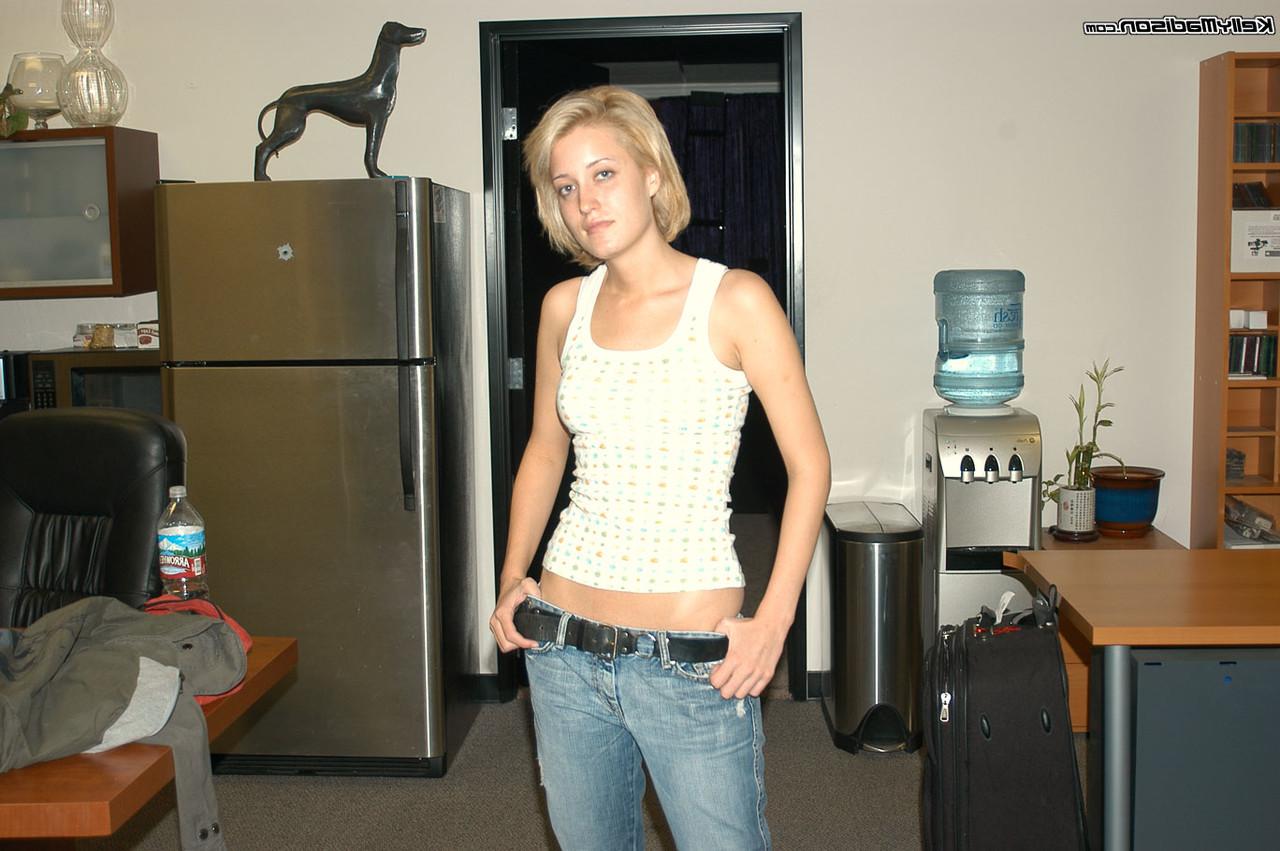 16P Petite girl Kimberly Kane and Kelly Madison sharing Ryan's big penis