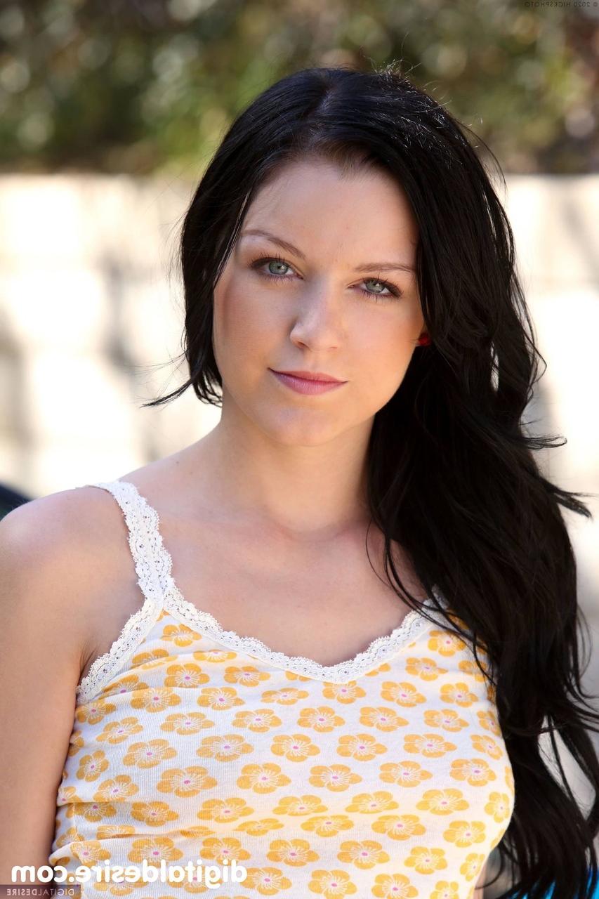 20P Digital Desire Marley Mathews