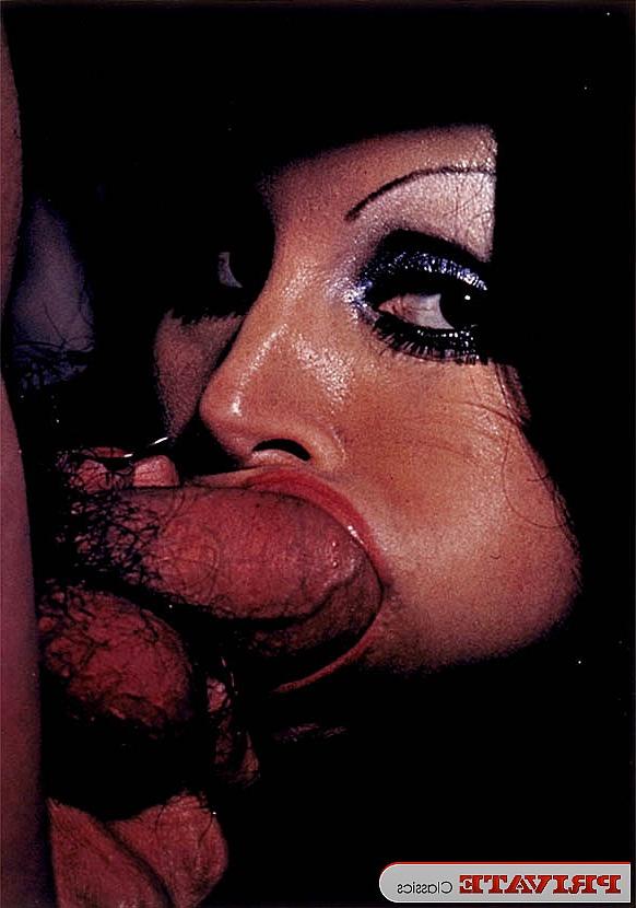 12P Bisexual females from the swinging sixties eat pussy and suck cock too
