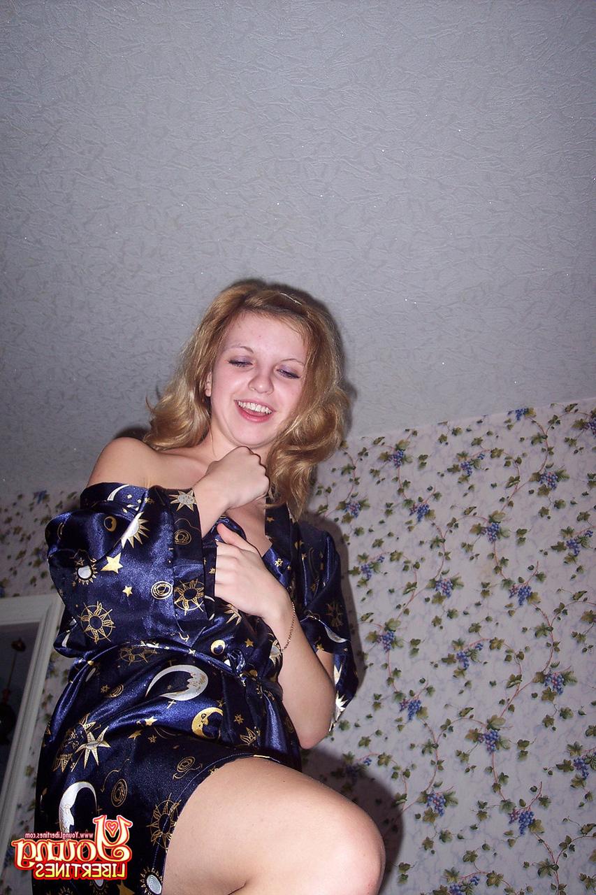 20P Amateur teen Simona drops her silky robe and gets fucked by her BF