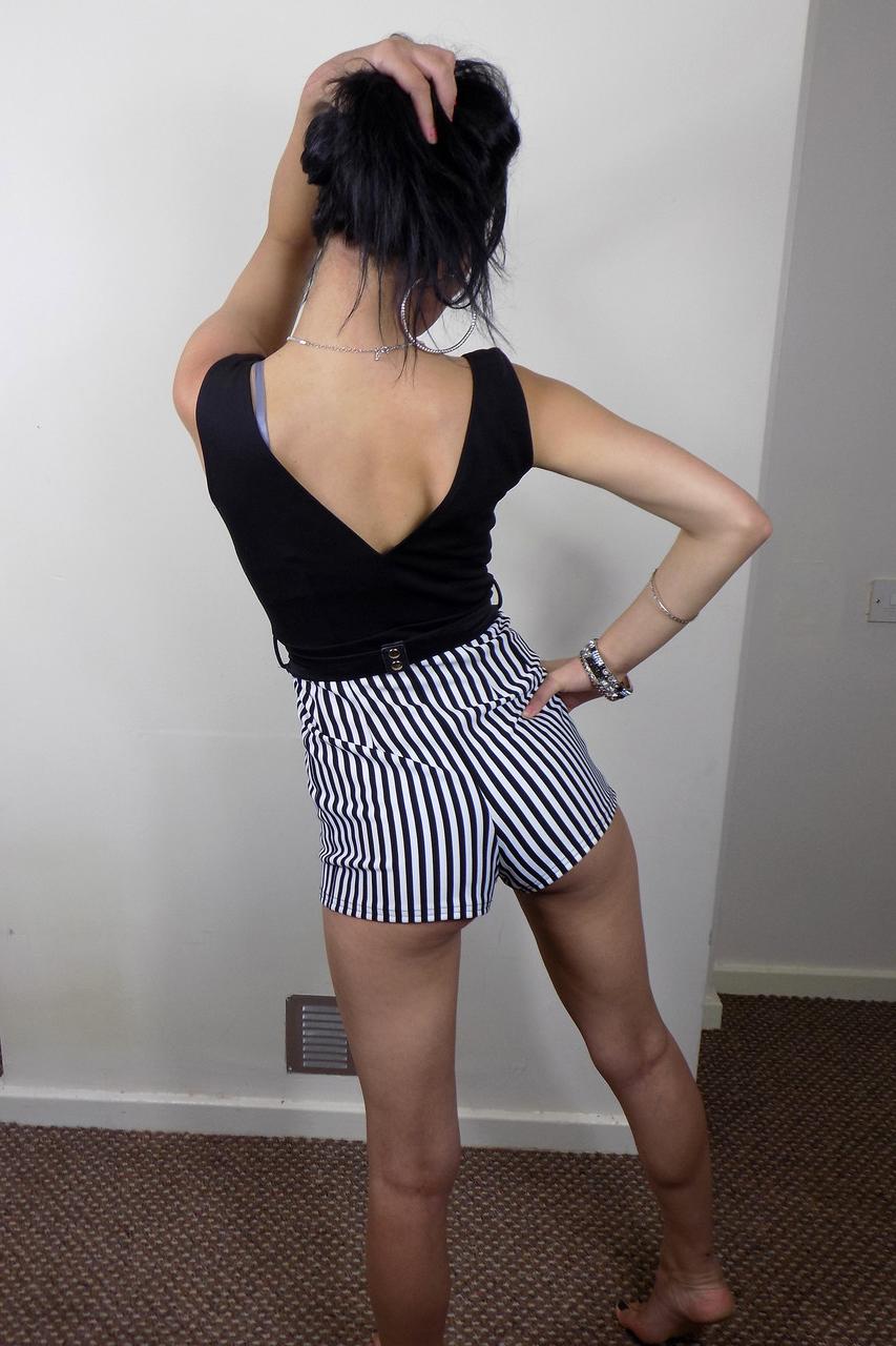 20P Shy babe Tasha strips down naked and exposes her sexy natural body
