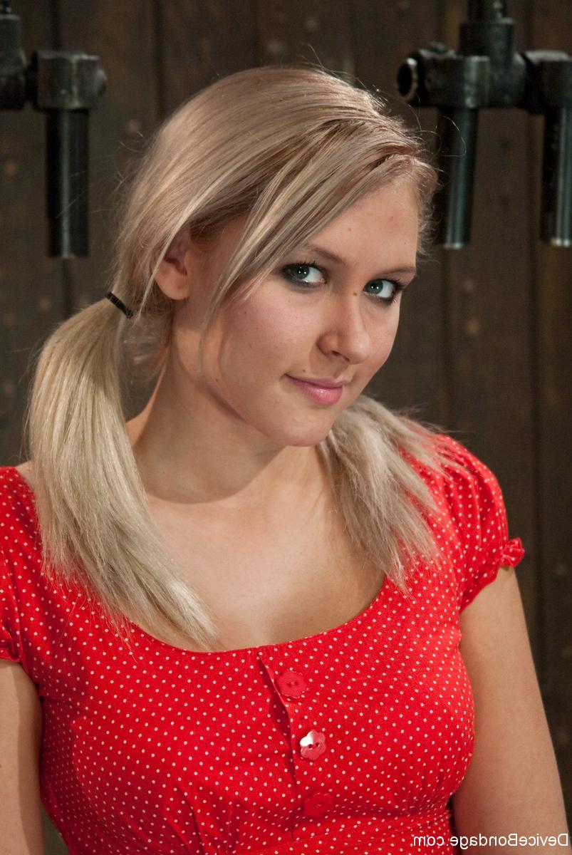 17P Cute blonde girl Katie Summers gets bent over backwards before nipple tugging
