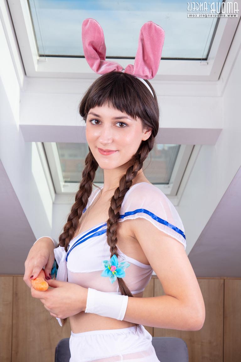 20P Charming teen Barbara plays with a carrot while going nude in bunny ears