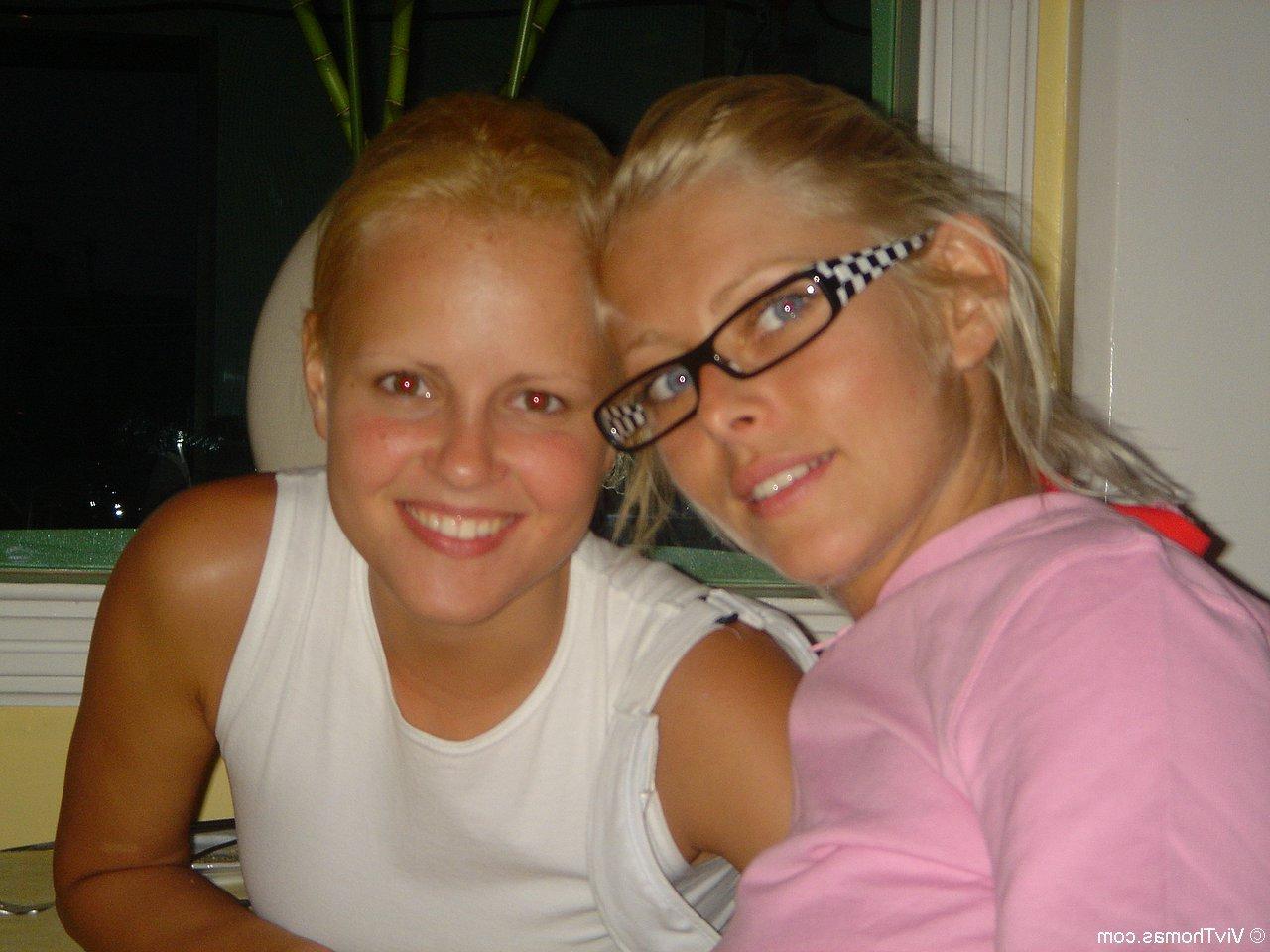 20P Viv Thomas Cayenne A, Jo