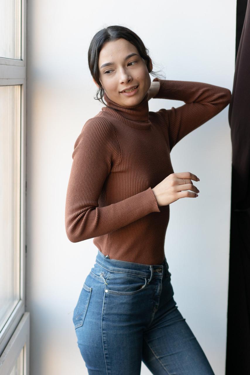 20P Beautiful Nika poses in seductive outfits and teases with her slim figure