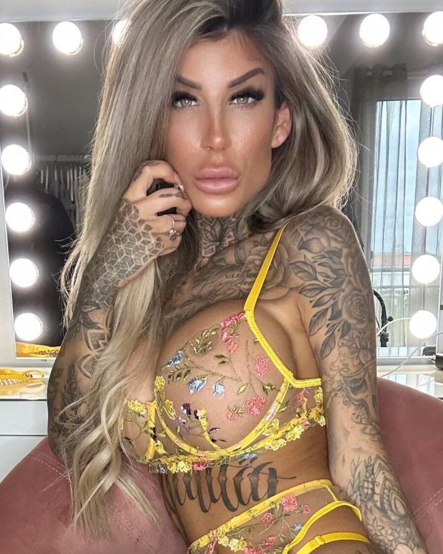 16P Inked amateur bombshell Jacky posing in her exotic yellow lingerie
