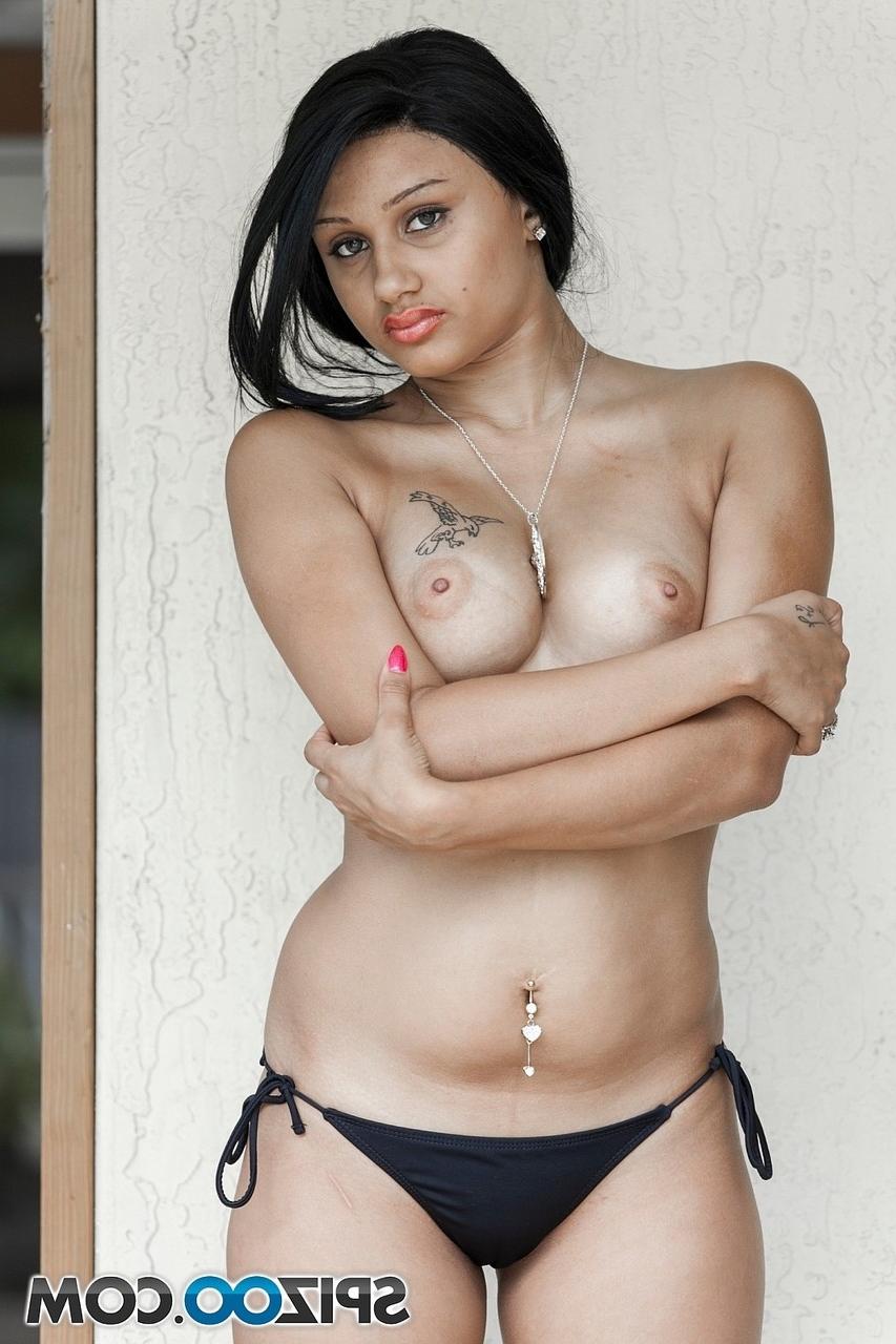 17P Beautiful girl with medium tits presents her sexy naked body outdoors
