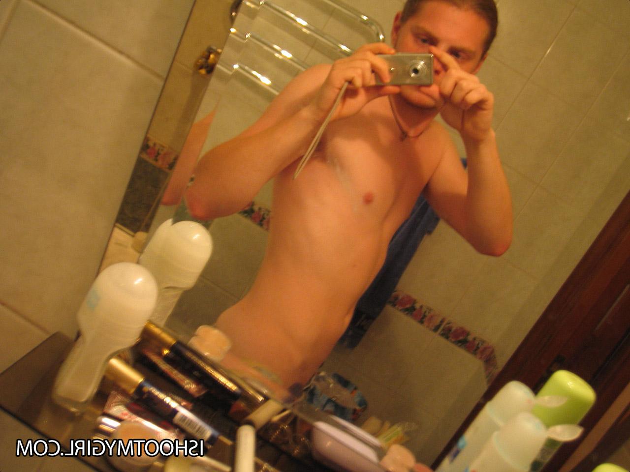 17P Voyeur Andrew macht spät in der Nacht Fotos von seiner versauten Amateurfreundin Tanya