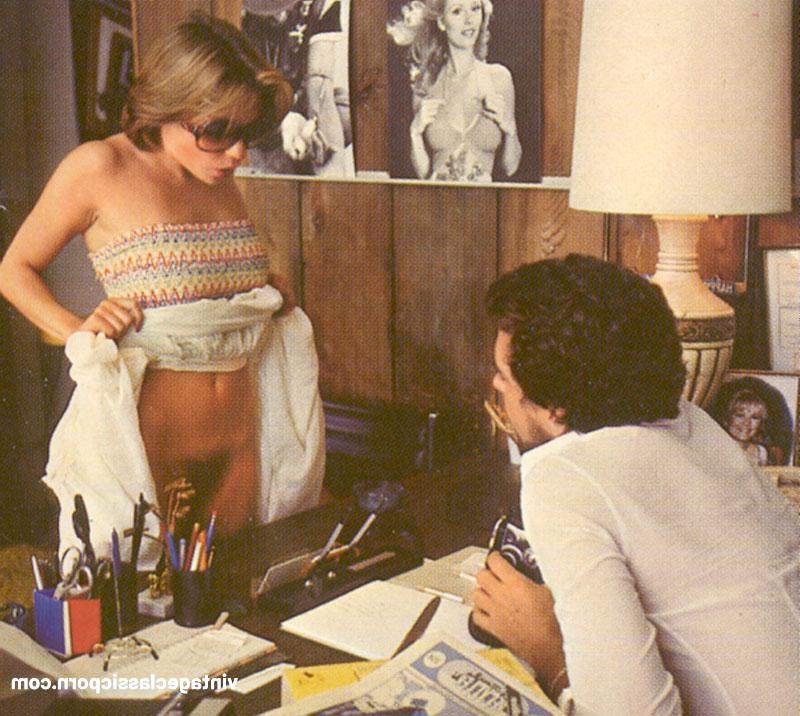 10P Vintage babe in a dress seduces a hot guy and takes his dick in her mouth