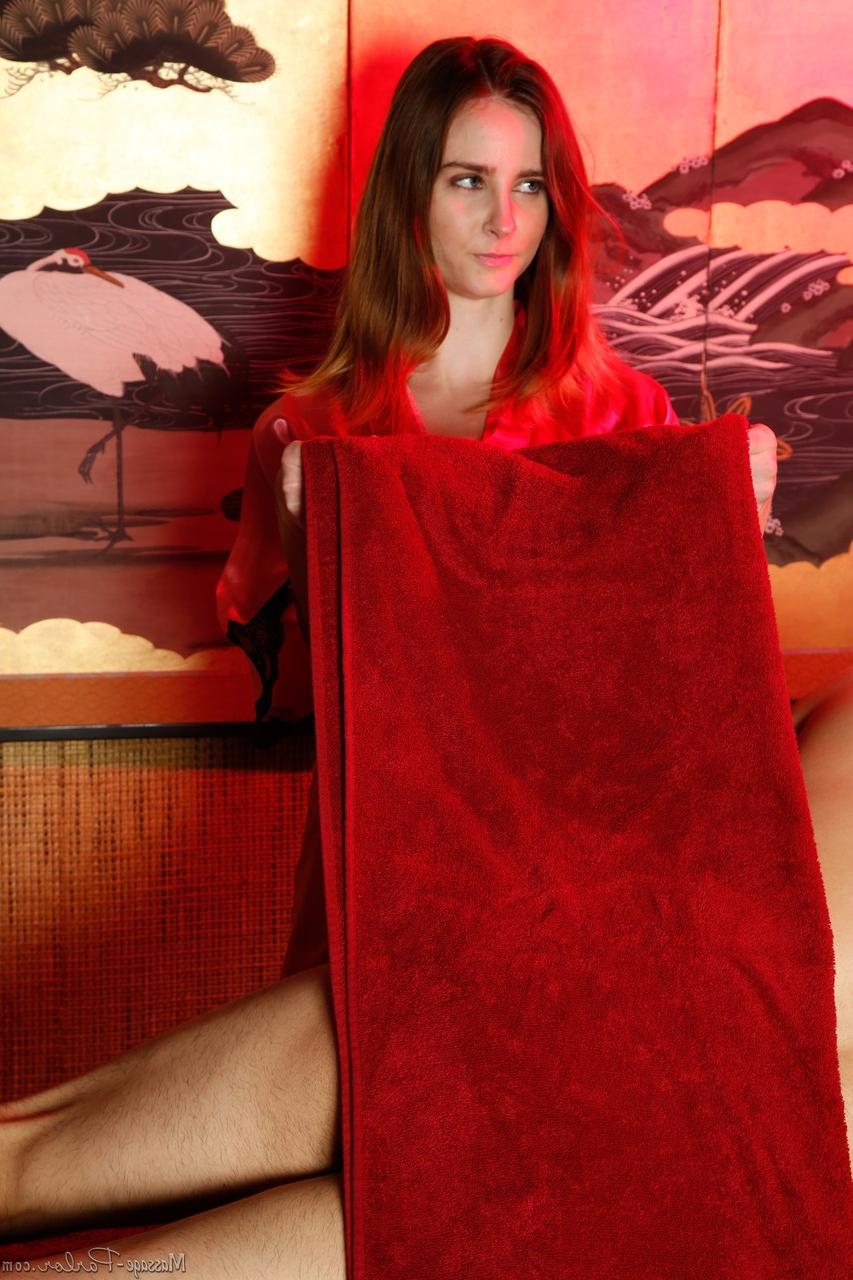 17P Skinny masseuse Jay Taylor doffs satin robe to engage in hot 69 handjob