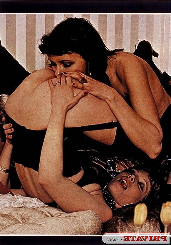 11P Pornstars from days gone by engage in straight and lesbian sex acts