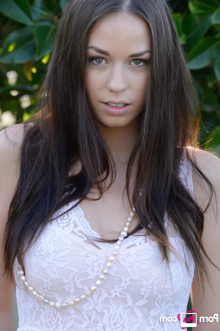 20P Brunette teen Madi Meadows strips in the garden & displays her trimmed cooch