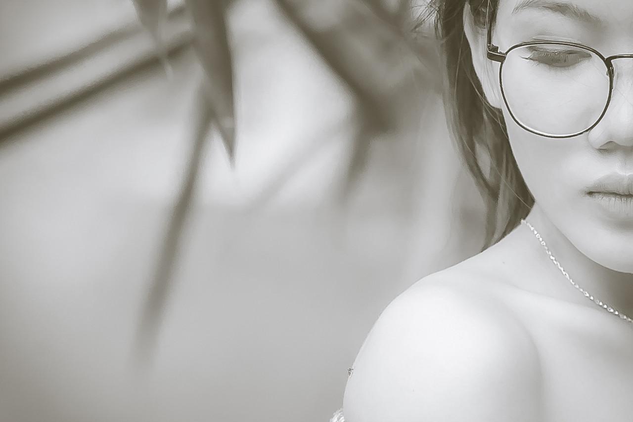 20P Pretty Asian girl with eyeglasses posing in her hot outfit in nature