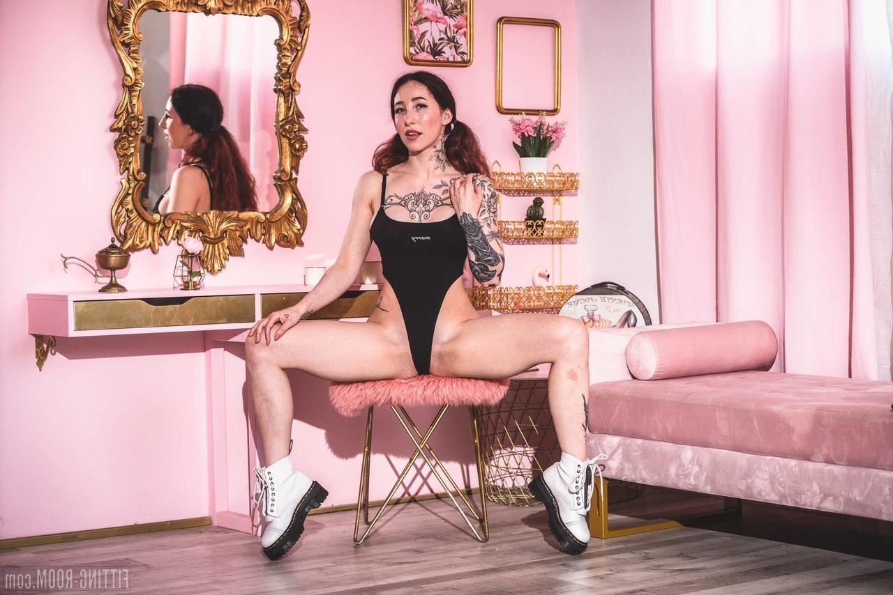 11P Fitting Room featuring Esluna Love Sex Photos