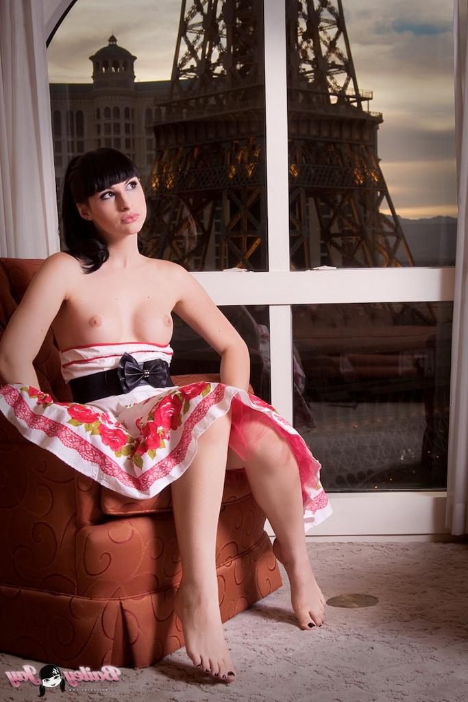 12P TS Bailey Jay Naked Images