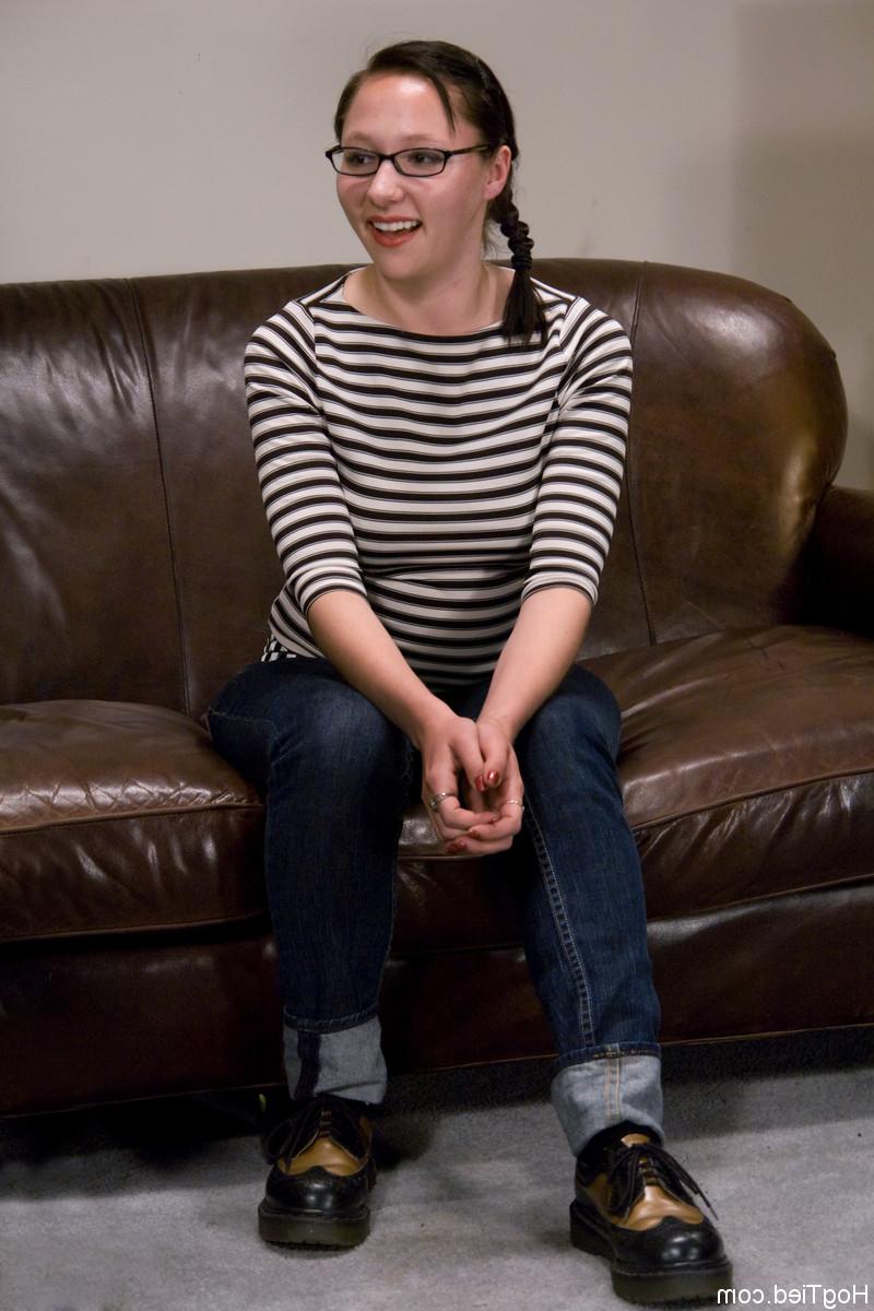 20P American nerd Maggie Mayhem gets bound & toyed my her master on a leather sofa