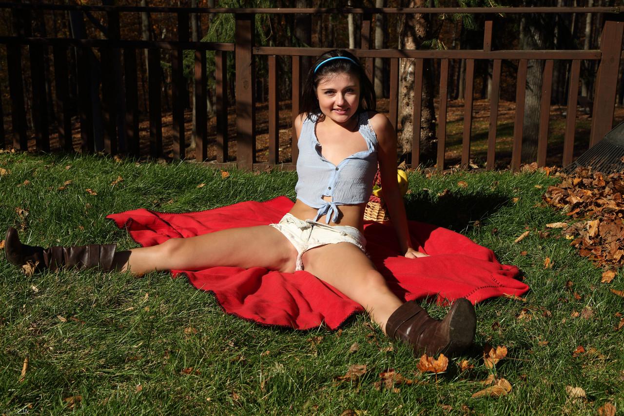 20P ALS Scan Adria Rae