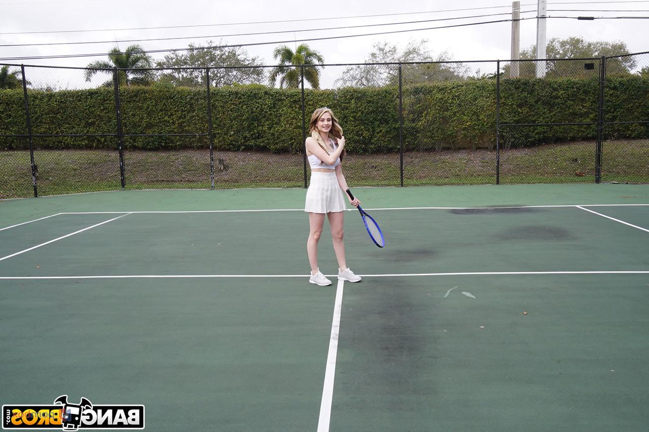 20P Tennis player with a big booty Kimberly Snow gets fucked by her black coach