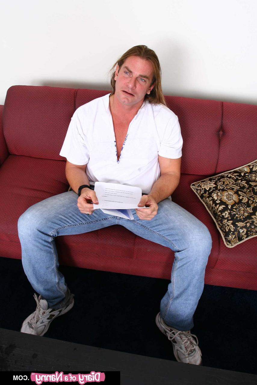 20P American wife Gianna Michaels gets fucked doggystyle by Evan Stone