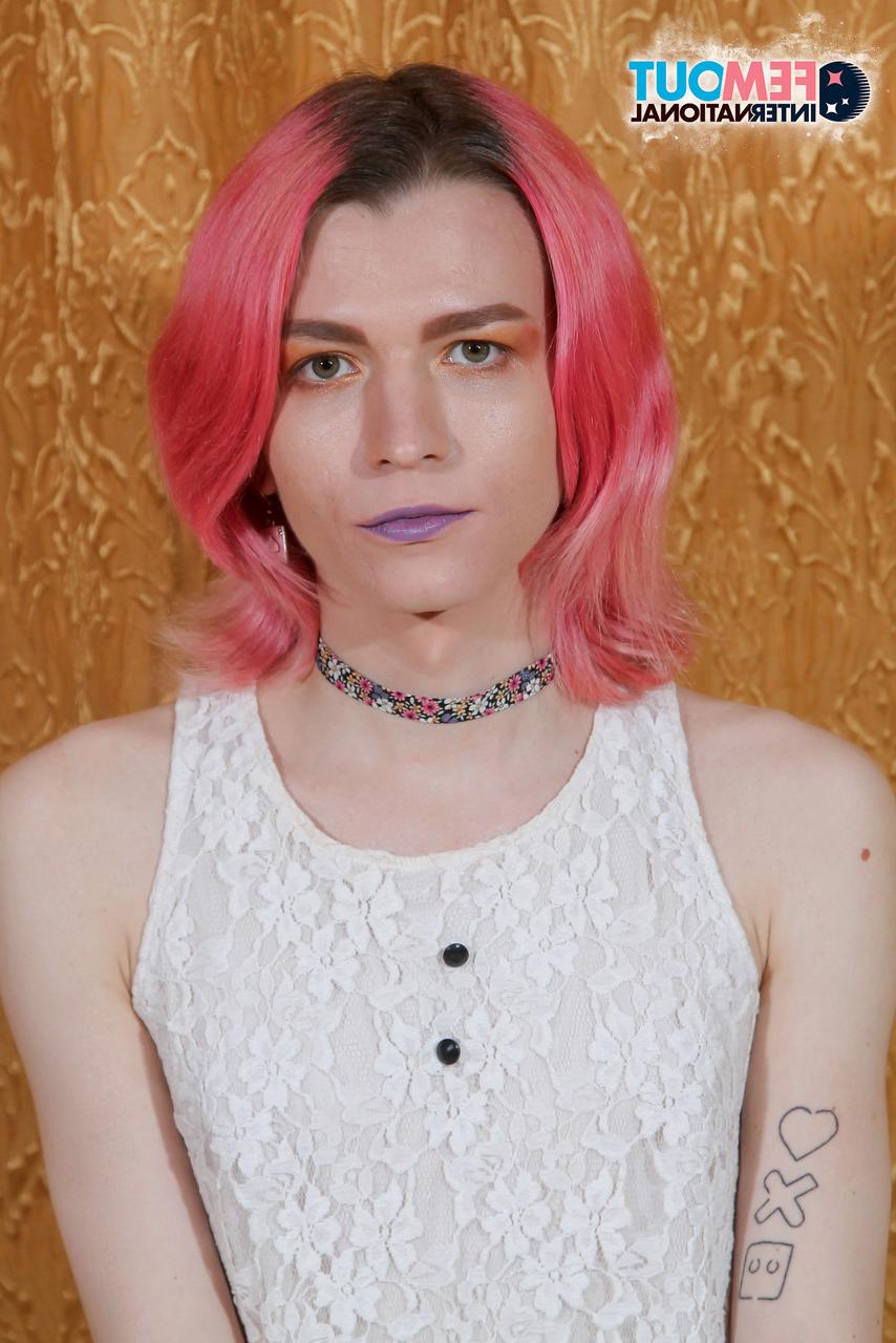 16P Femout XXX Alice Fox