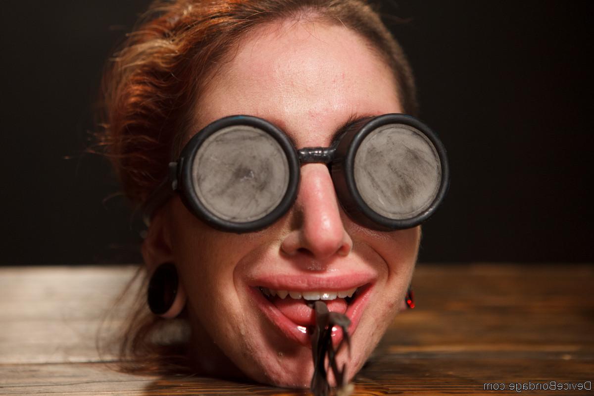 20P Device Bondage Sheena Rose