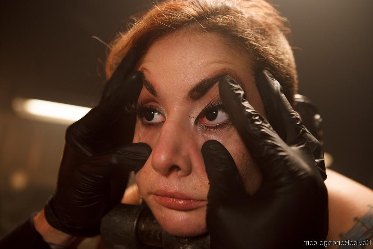 20P Device Bondage Sheena Rose