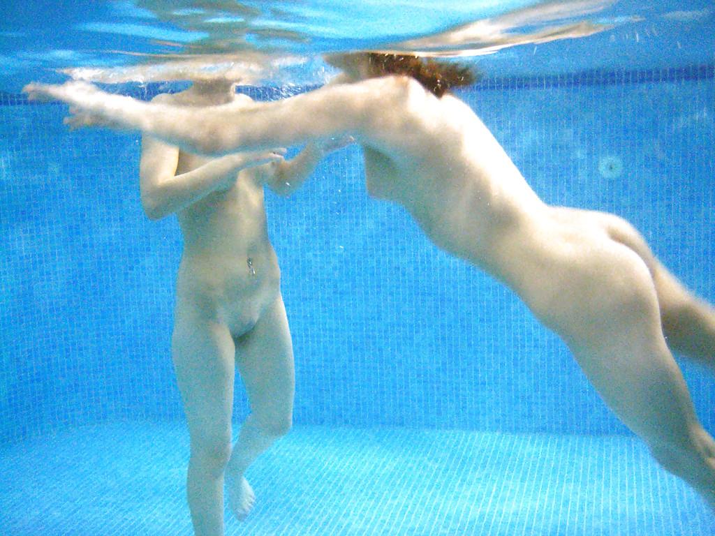 16P Nasty teenage chicks have some fun in the pool using their sex toys
