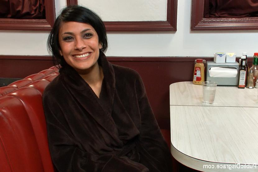 10P Beretta James endures painful straight and lesbian sex while in public