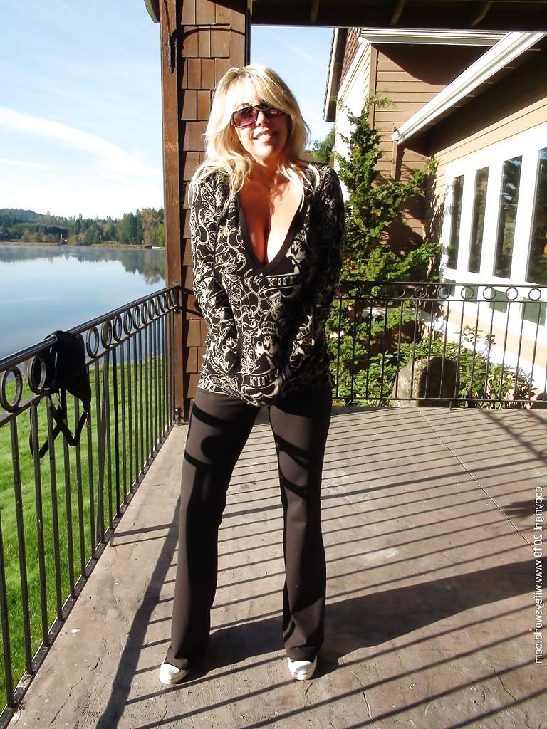 16P Nasty mature babe in sun glasses Wifey exposes her jugs outdoor