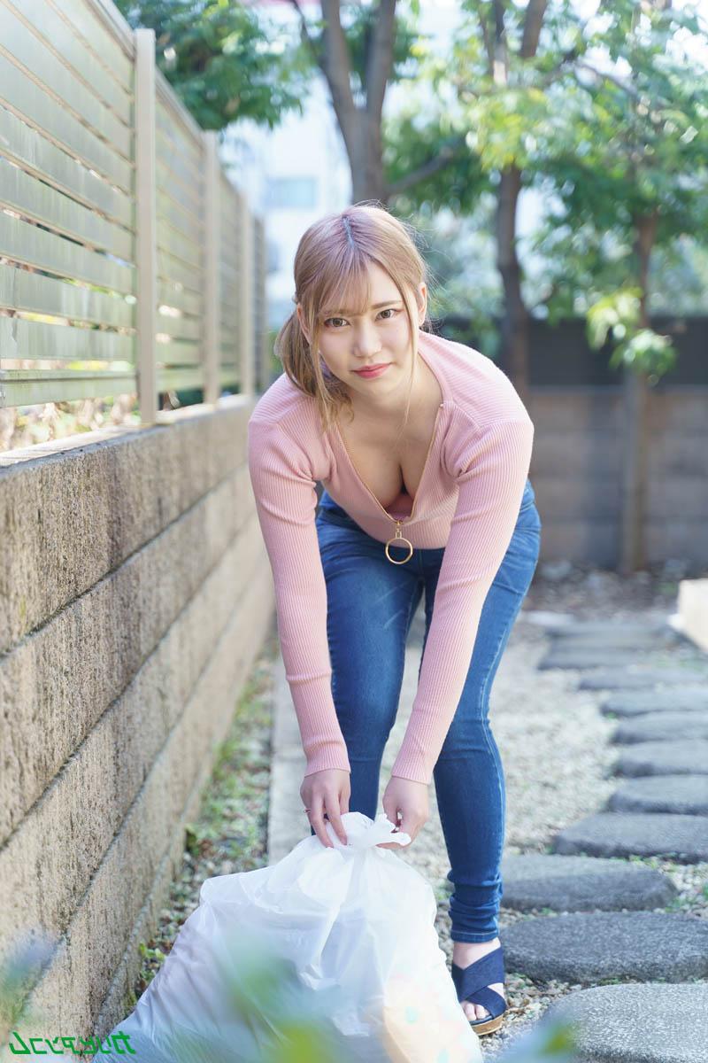 20P Asian teen with great juggs Yui Kisaragi gets rammed after giving a BJ