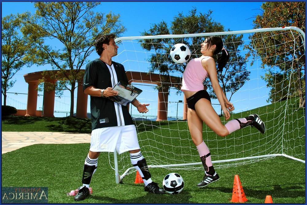 16P Sexy soccer player Franchezca Valentina scoring a huge dick on the field