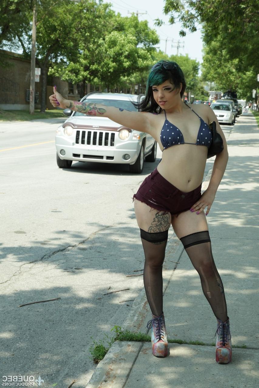 20P Shapely girl with tattoos Victoria Toxic hitchhiking for a ride