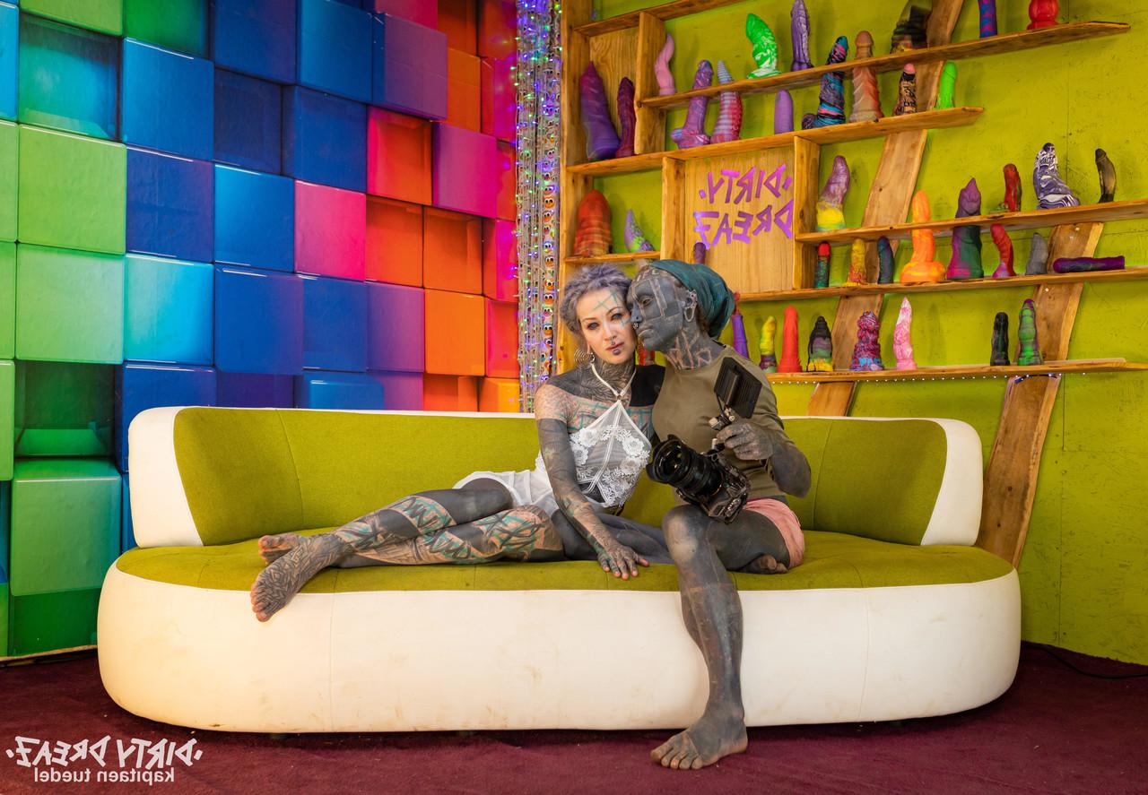16P Alternative individuals model in the nude and while clothed as well