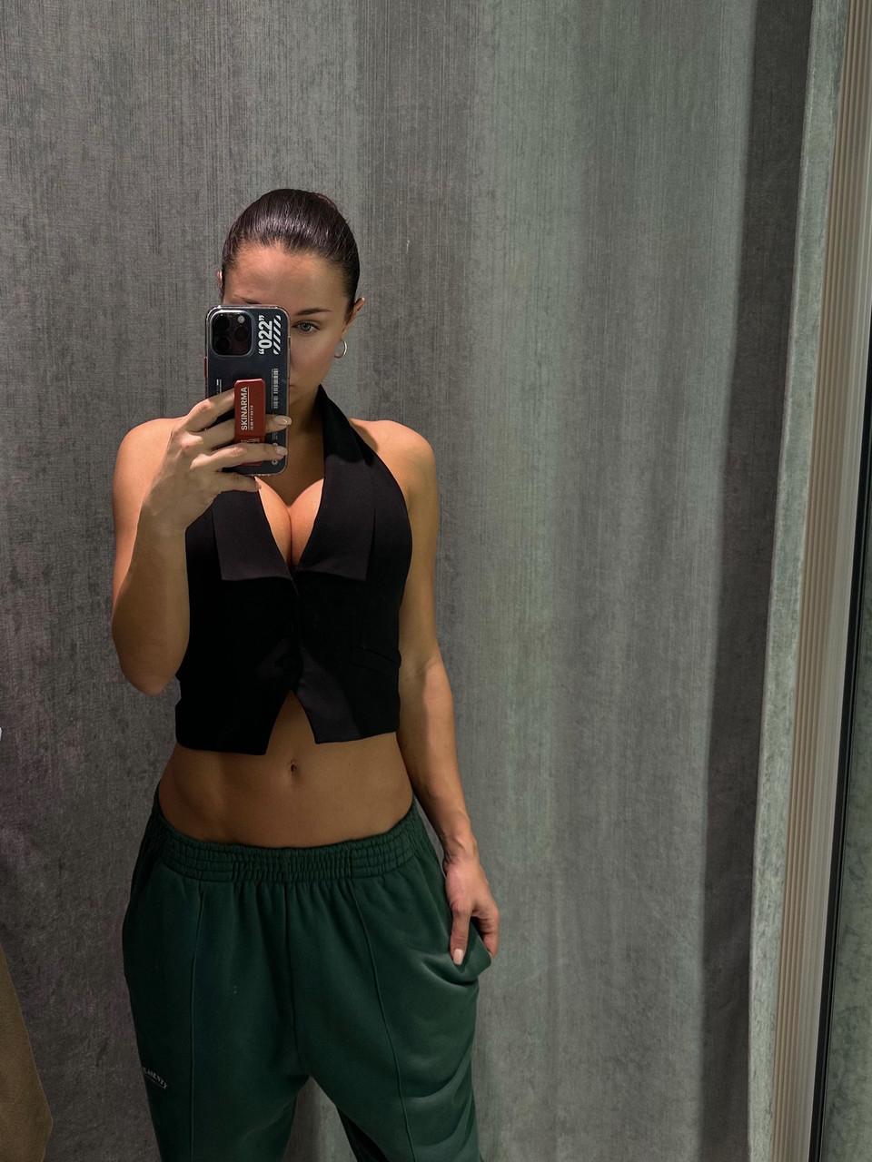 20P Pretty OnlyFans カムモデル Monomur Fit がホットなコンピレーションでセクシーなボディを披露