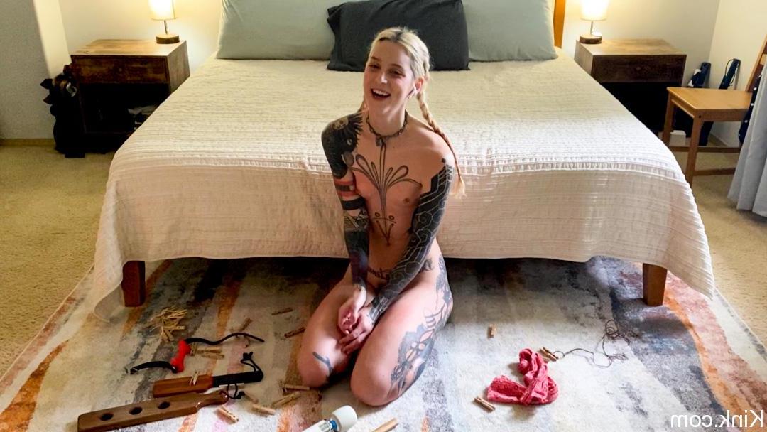 18P Slender babe with tattoos Cam Damage tries out bondage tools on the floor