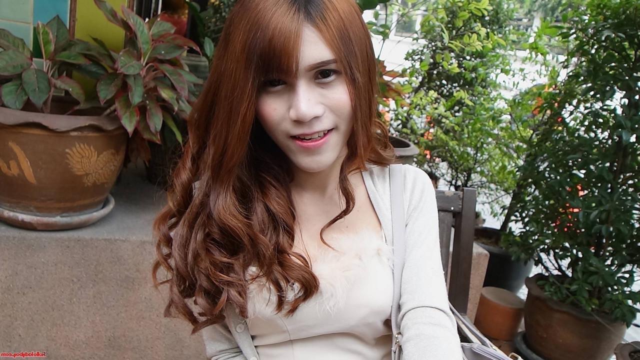 12P Olá Ladyboy estrelando Phone Hot Porn