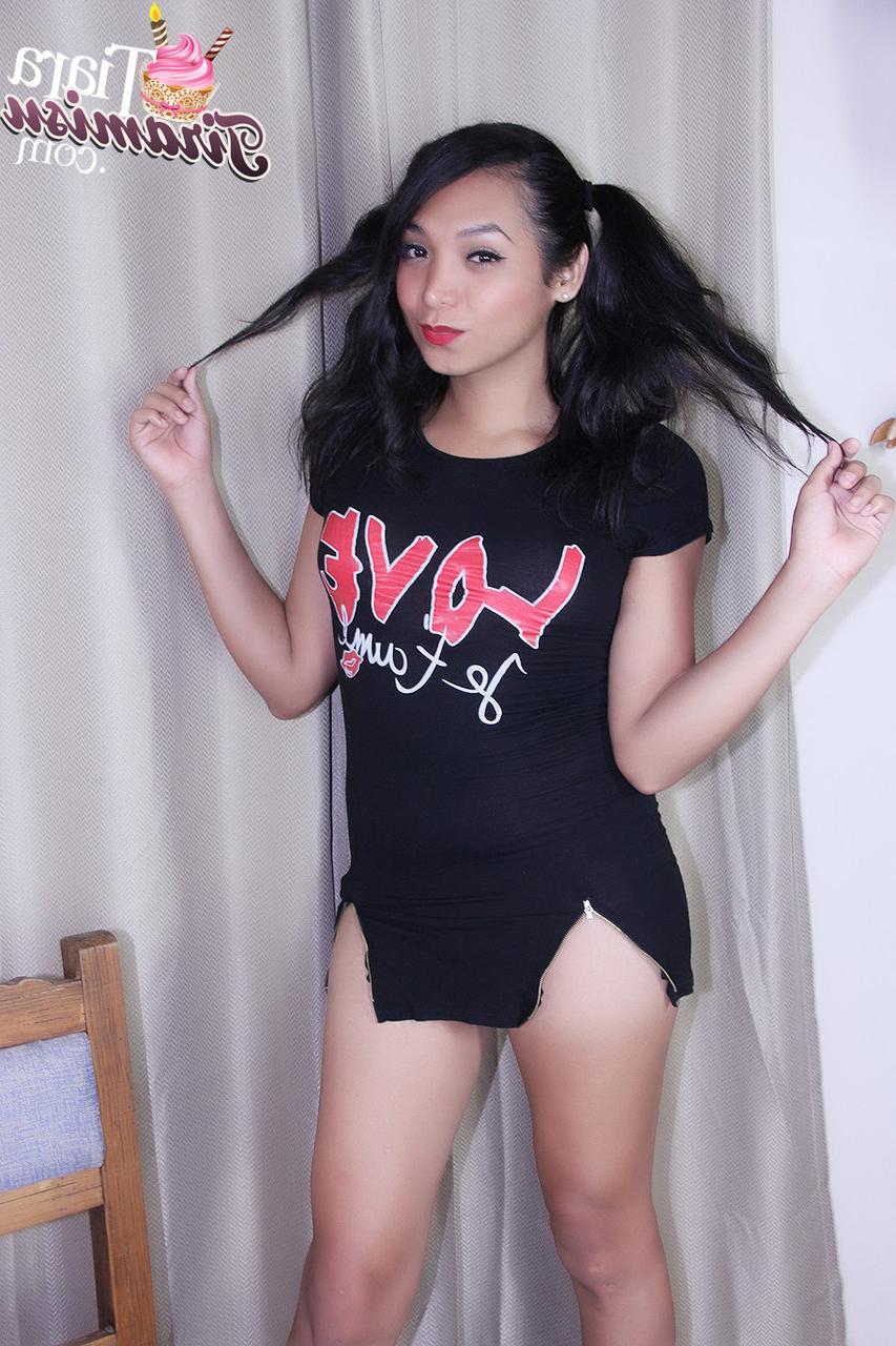 15P Tiara Tiramisu Official featuring Tiara Tiramisu Naked Pictures