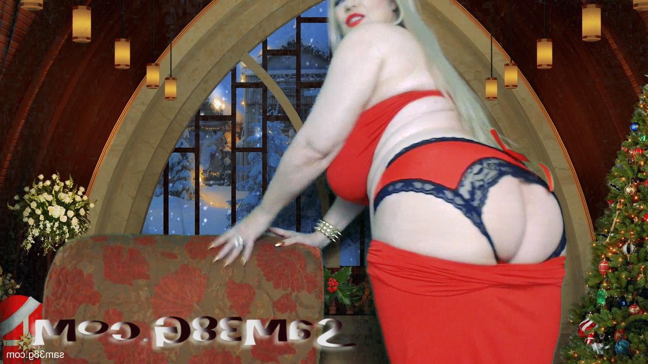 15P Naughty mature blonde Samantha 38G shows her big booty with her panties on